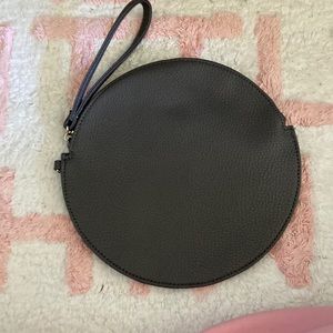 Gray circle clutch